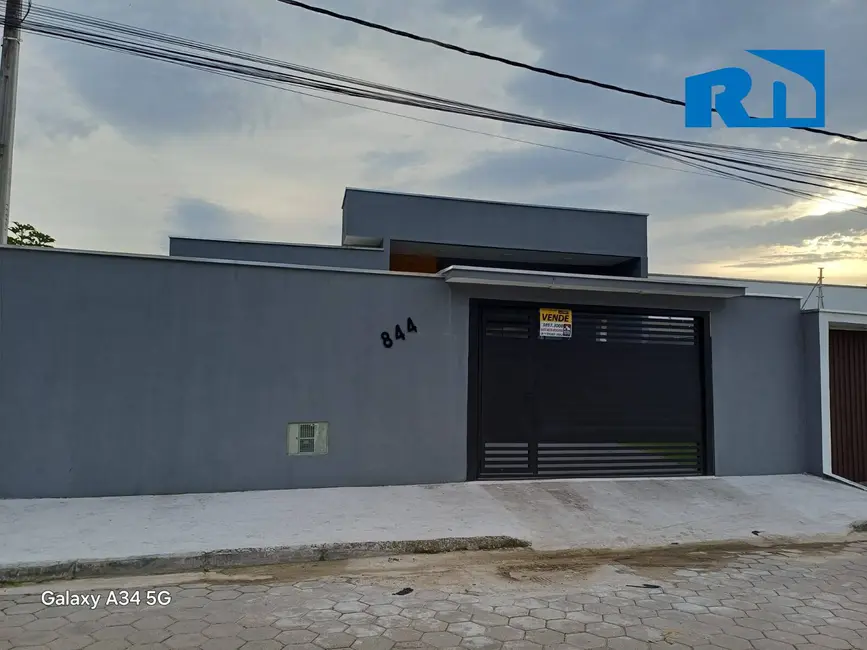Foto 2 de Casa com 3 quartos à venda, 312m2 em Massaguaçu, Caraguatatuba - SP