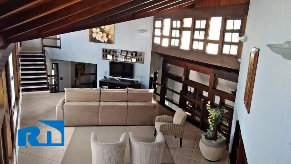 Foto 3 de Casa com 3 quartos à venda, 365m2 em Jardim Primavera, Caraguatatuba - SP