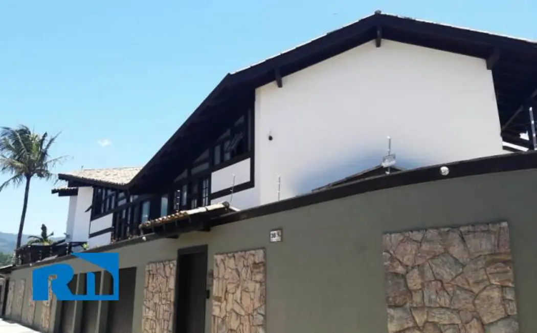 Foto 2 de Casa com 3 quartos à venda, 365m2 em Jardim Primavera, Caraguatatuba - SP