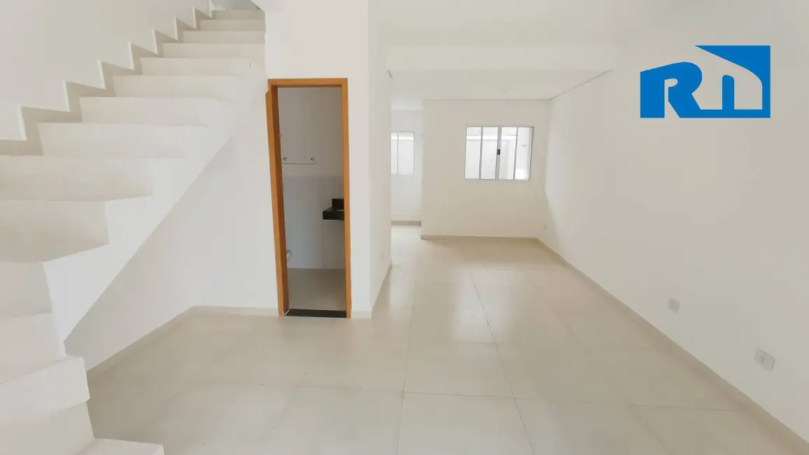 Foto 3 de Casa com 2 quartos para alugar, 60m2 em Caraguatatuba - SP