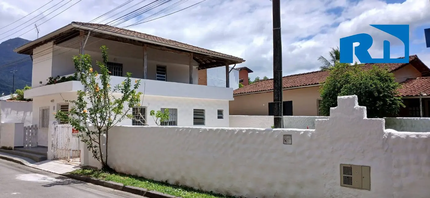 Foto 3 de Casa com 4 quartos à venda, 180m2 em Massaguaçu, Caraguatatuba - SP