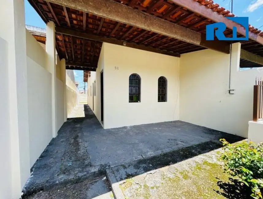 Foto 1 de Casa com 2 quartos à venda e para alugar, 139m2 em Poiares, Caraguatatuba - SP
