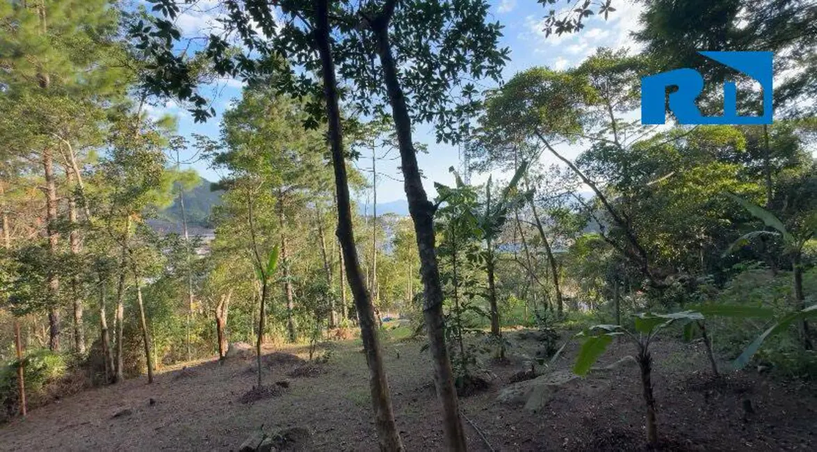 Foto 5 de Casa à venda, 2000m2 em Jardim Casa Branca, Caraguatatuba - SP