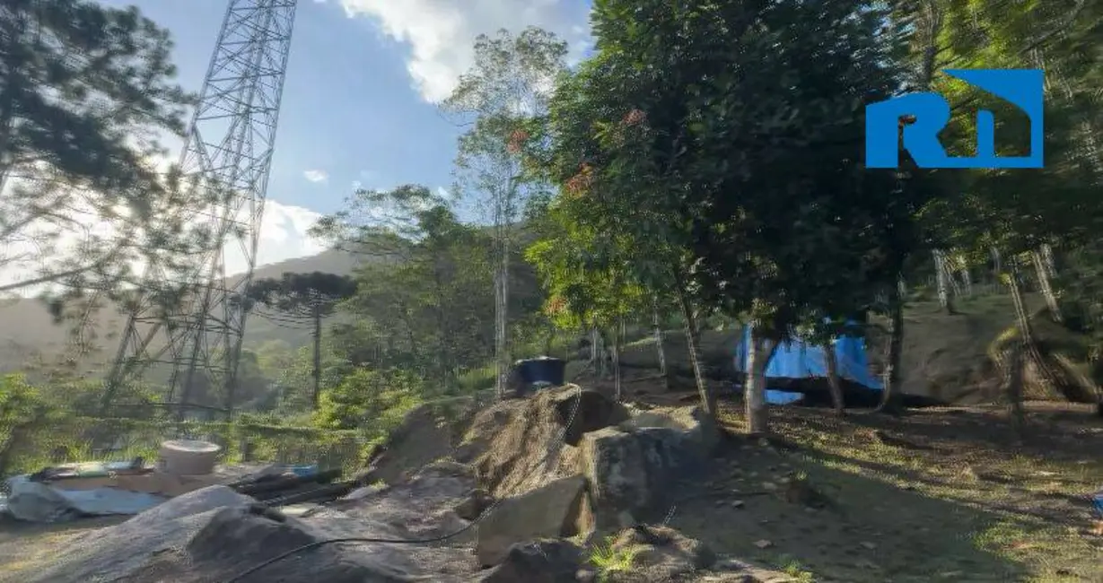 Foto 13 de Casa à venda, 2000m2 em Jardim Casa Branca, Caraguatatuba - SP