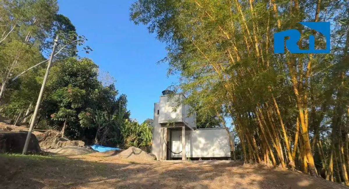 Foto 11 de Casa à venda, 2000m2 em Jardim Casa Branca, Caraguatatuba - SP