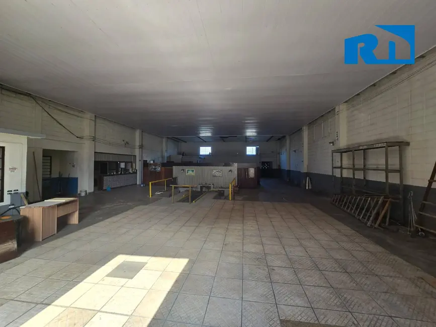 Foto 5 de Armazém / Galpão à venda e para alugar, 700m2 em Parque Balneário Poiares, Caraguatatuba - SP