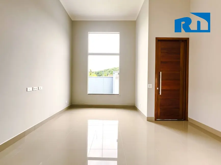 Foto 6 de Casa com 3 quartos à venda, 250m2 em Jardim do Sol, Caraguatatuba - SP