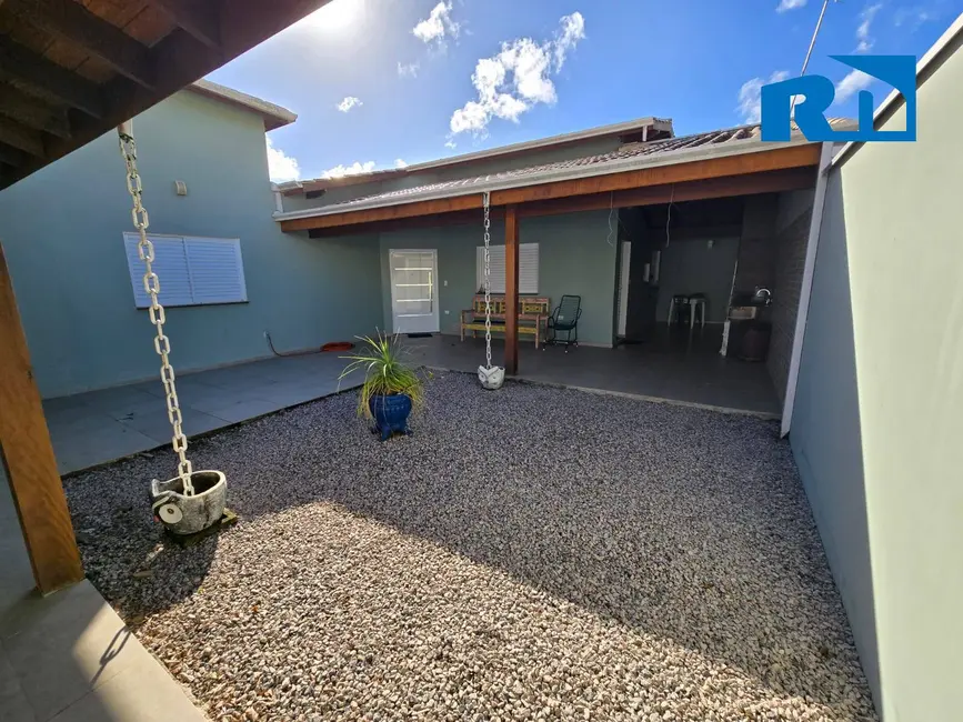 Foto 1 de Casa com 3 quartos à venda, 351m2 em Sumaré, Caraguatatuba - SP