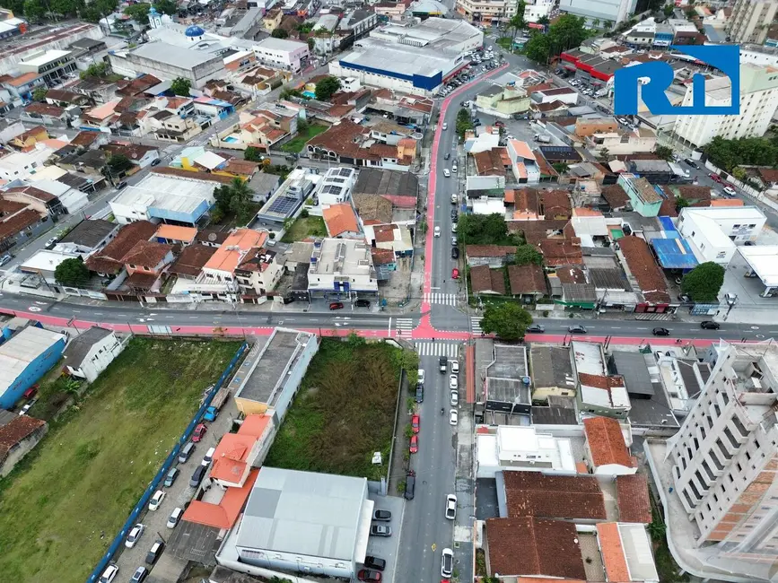 Foto 3 de Terreno / Lote à venda, 955m2 em Centro, Caraguatatuba - SP