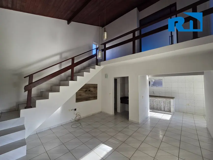 Foto 3 de Casa com 1 quarto à venda, 350m2 em Jardim Capricórnio, Caraguatatuba - SP