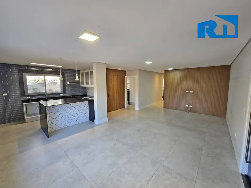 Foto 8 de Casa com 4 quartos à venda, 390m2 em Indaiá, Caraguatatuba - SP