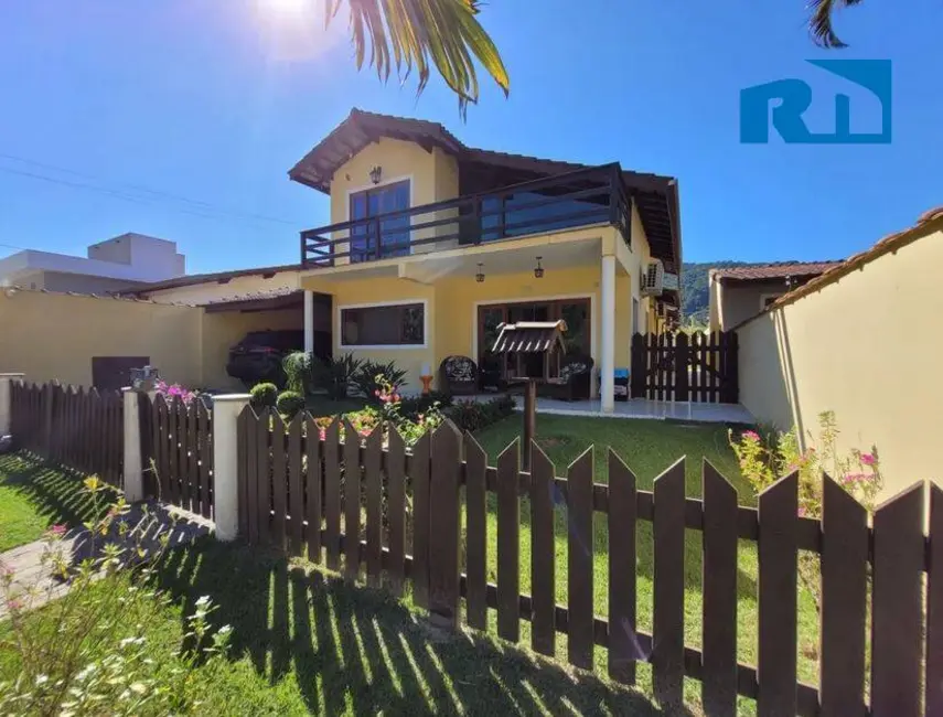 Foto 1 de Casa com 3 quartos à venda, 384m2 em Mar Verde, Caraguatatuba - SP