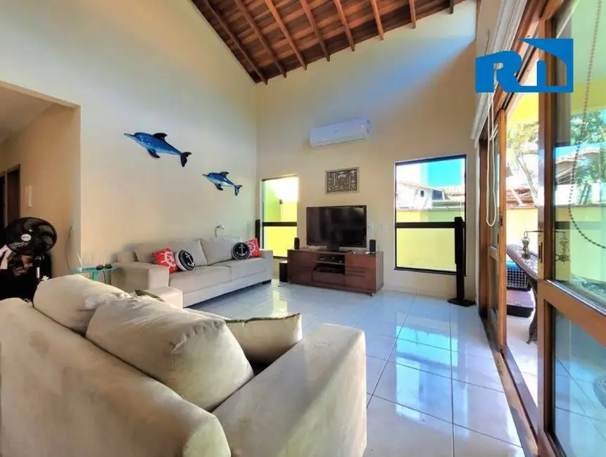 Foto 3 de Casa com 3 quartos à venda, 384m2 em Mar Verde, Caraguatatuba - SP