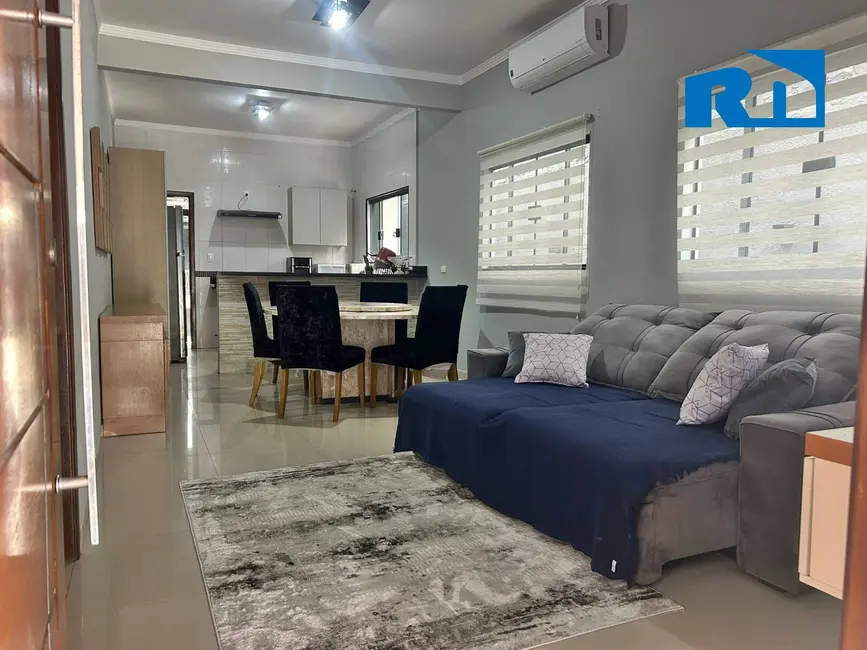 Foto 4 de Casa com 3 quartos à venda, 500m2 em Praia das Palmeiras, Caraguatatuba - SP
