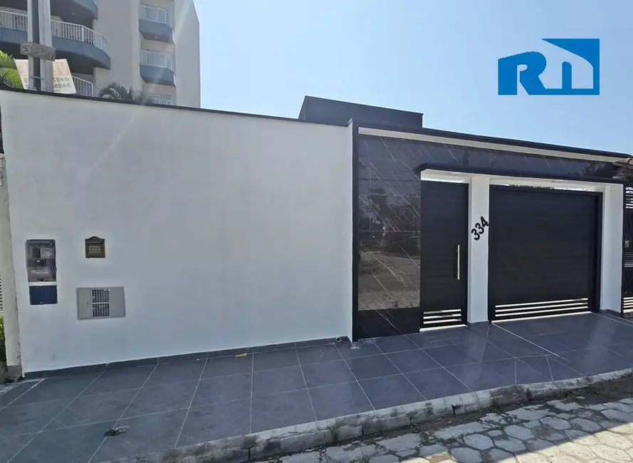 Casa com 3 quartos à venda, 400m2 em Martim de Sá, Caraguatatuba - SP - imagem 2 Foto 2 de Casa com 3 quartos à venda, 400m2 em Martim de Sá, Caraguatatuba - SP