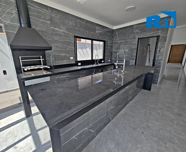 Casa com 3 quartos à venda, 400m2 em Martim de Sá, Caraguatatuba - SP - imagem 6 Foto 6 de Casa com 3 quartos à venda, 400m2 em Martim de Sá, Caraguatatuba - SP