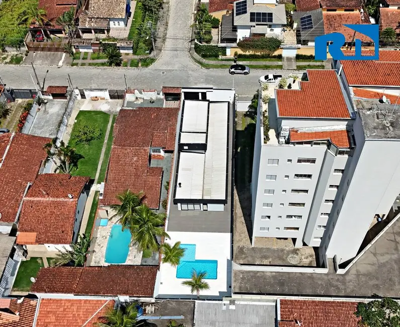 Casa com 3 quartos à venda, 400m2 em Martim de Sá, Caraguatatuba - SP - imagem 1 Foto 1 de Casa com 3 quartos à venda, 400m2 em Martim de Sá, Caraguatatuba - SP