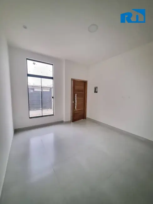 Foto 2 de Casa com 2 quartos à venda, 125m2 em Balneário dos Golfinhos, Caraguatatuba - SP