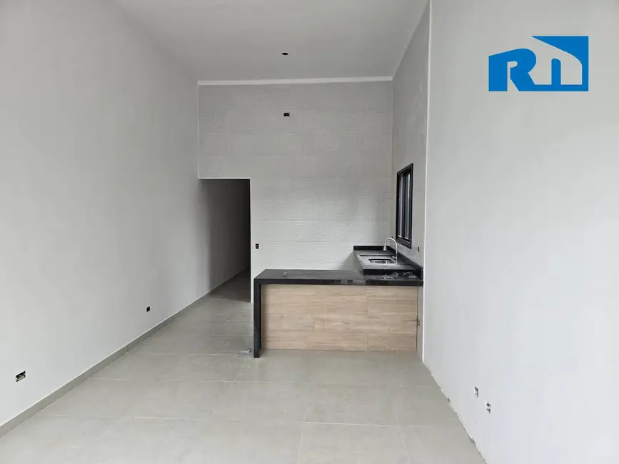 Foto 2 de Casa com 2 quartos à venda, 125m2 em Balneário Recanto do Sol, Caraguatatuba - SP