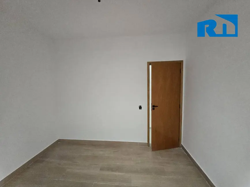 Foto 5 de Casa com 2 quartos à venda, 125m2 em Balneário Recanto do Sol, Caraguatatuba - SP