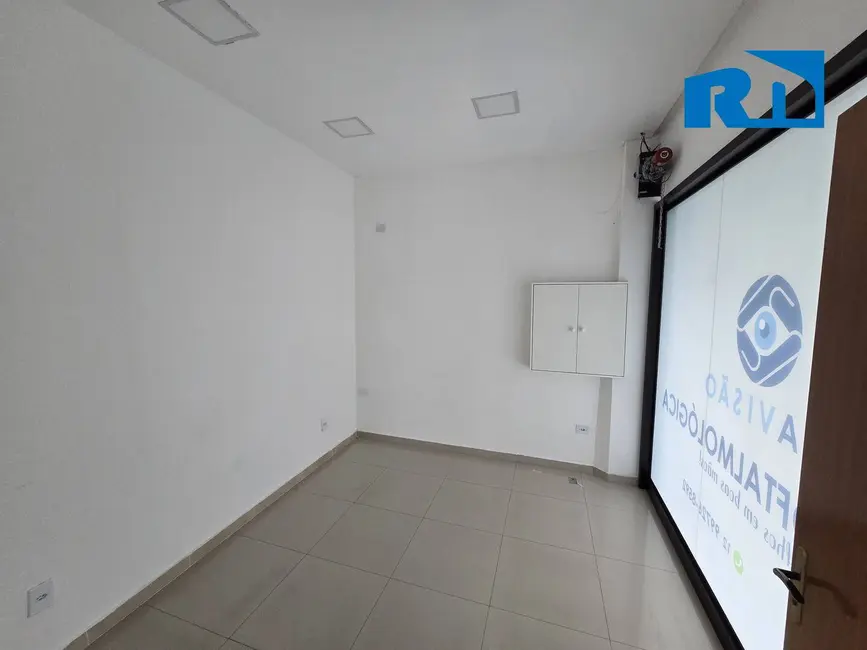 Foto 4 de Sala Comercial para alugar, 100m2 em Centro, Caraguatatuba - SP