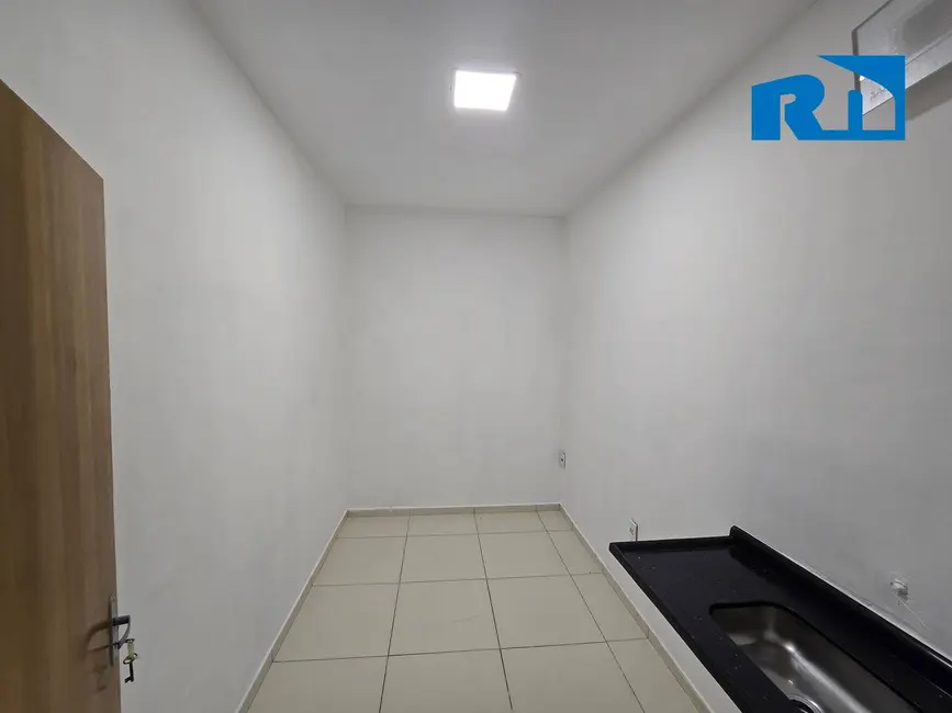 Foto 8 de Sala Comercial para alugar, 100m2 em Centro, Caraguatatuba - SP