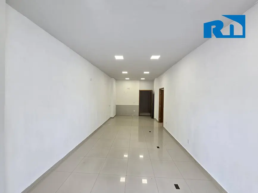 Foto 3 de Sala Comercial para alugar, 100m2 em Centro, Caraguatatuba - SP