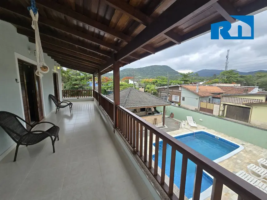 Casa com 3 quartos à venda, 436m2 em Caraguatatuba - SP - imagem 9 Foto 9 de Casa com 3 quartos à venda, 436m2 em Caraguatatuba - SP
