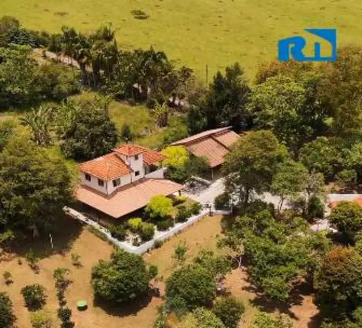Foto 2 de Chácara com 5 quartos à venda, 6160m2 em Paraibuna - SP