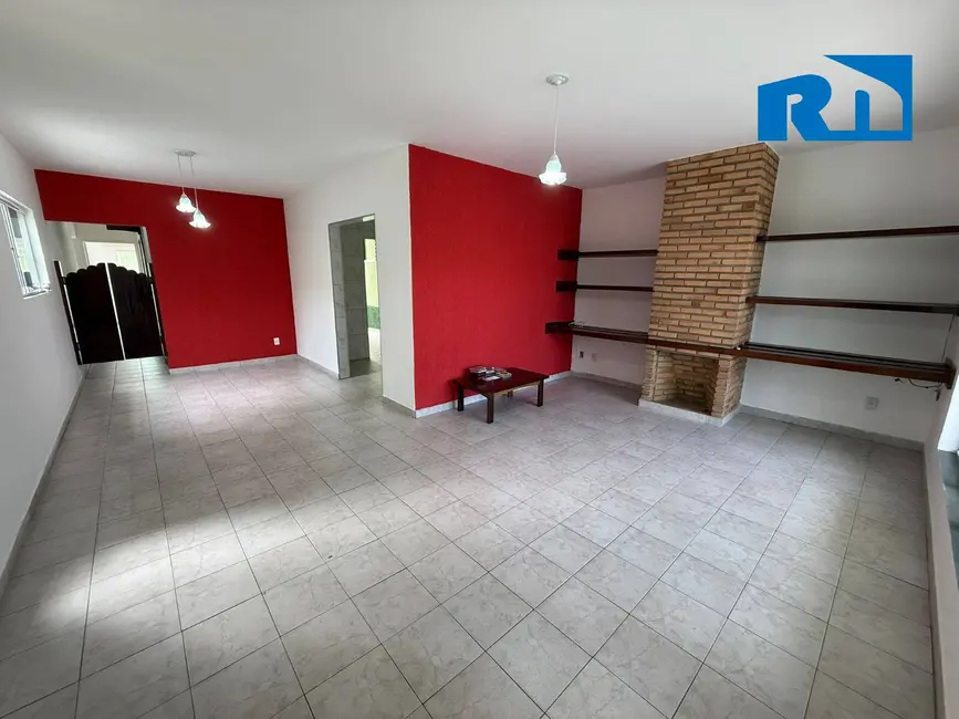 Foto 4 de Casa com 3 quartos para alugar, 300m2 em Jardim Primavera, Caraguatatuba - SP