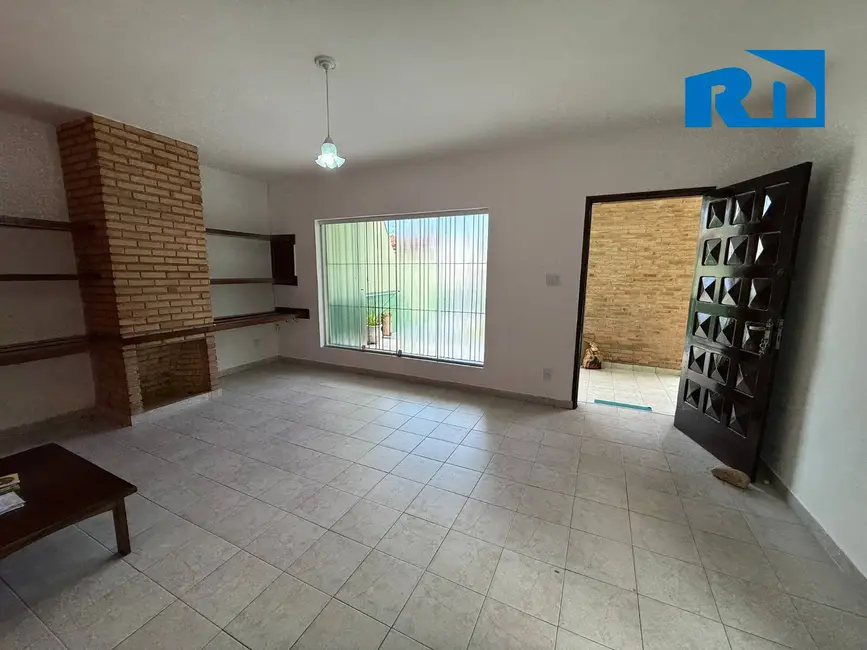 Foto 6 de Casa com 3 quartos para alugar, 300m2 em Jardim Primavera, Caraguatatuba - SP