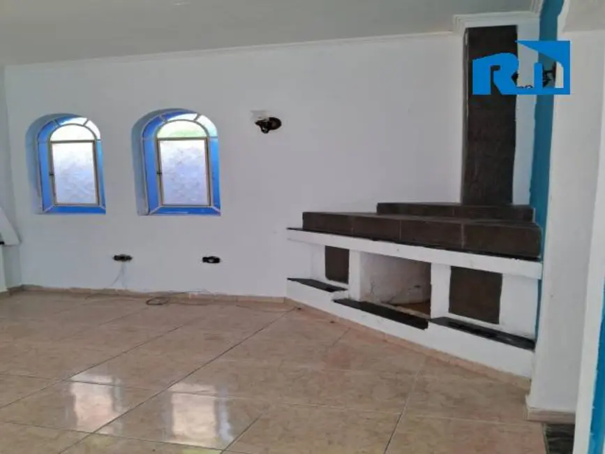 Foto 4 de Casa com 3 quartos à venda, 477m2 em Guararema - SP