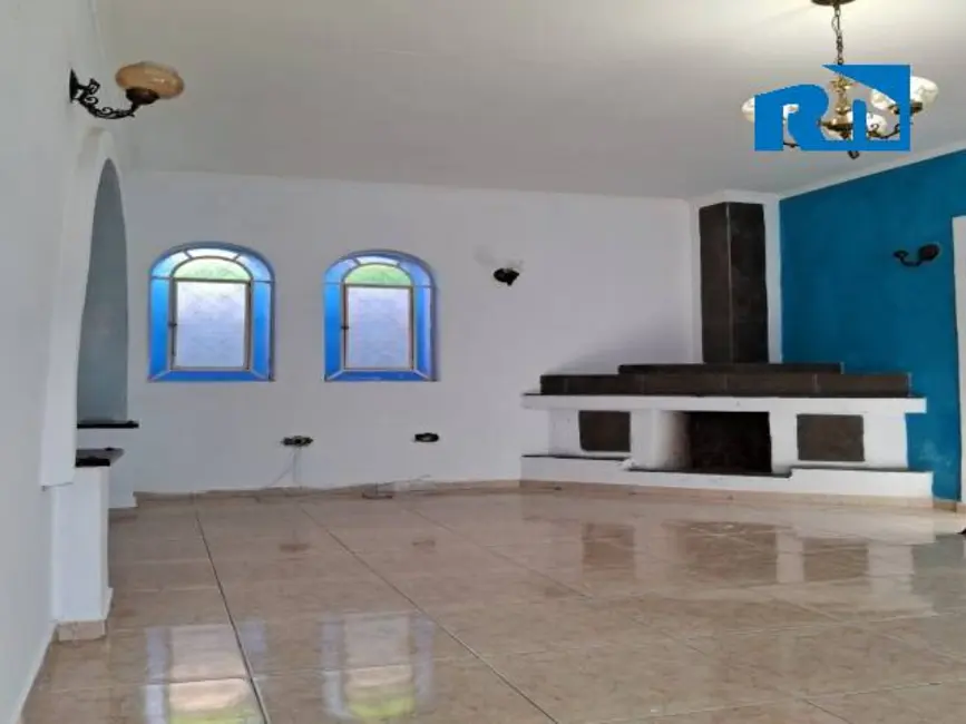 Foto 3 de Casa com 3 quartos à venda, 477m2 em Guararema - SP