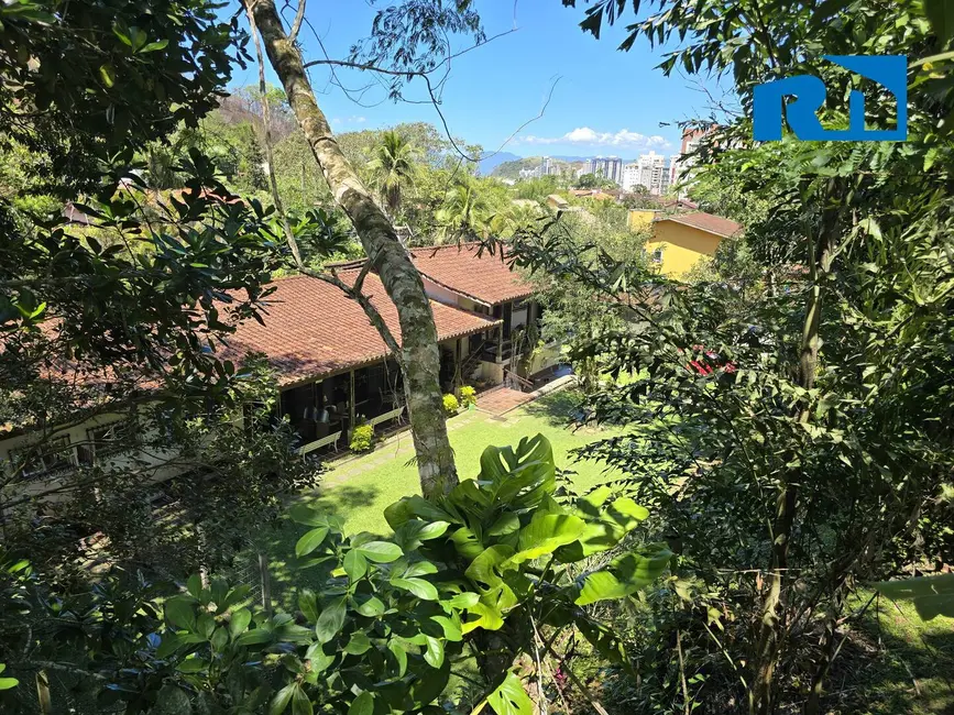 Foto 4 de Casa com 3 quartos à venda e para alugar, 1127m2 em Martim de Sá, Caraguatatuba - SP