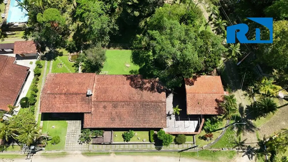 Foto 1 de Casa com 3 quartos à venda e para alugar, 1127m2 em Martim de Sá, Caraguatatuba - SP