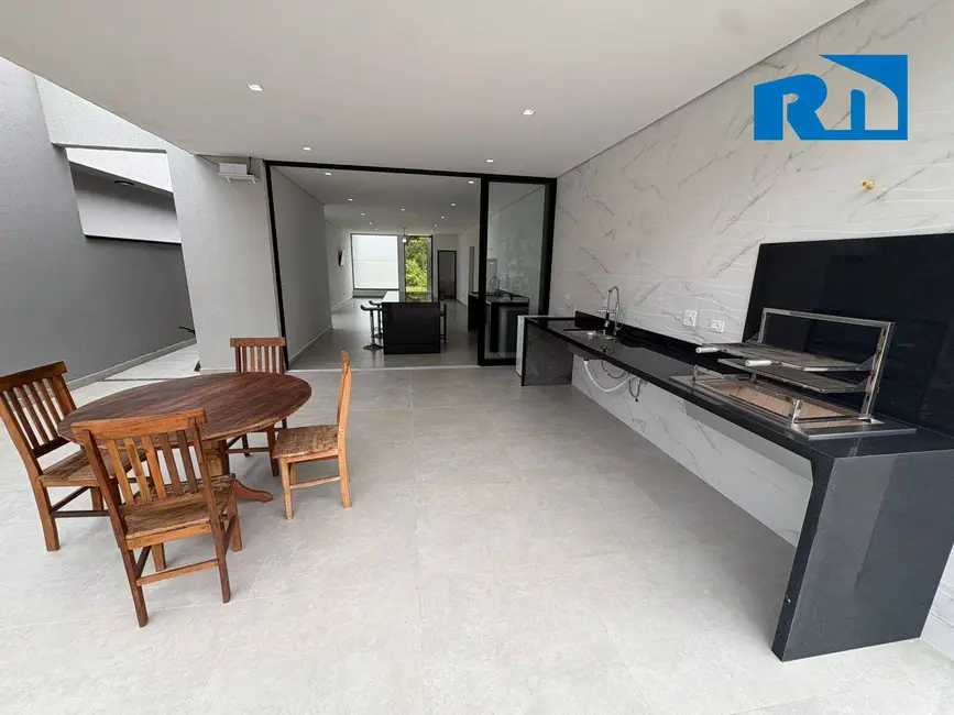 Foto 9 de Casa com 3 quartos à venda, 384m2 em Mar Verde II, Caraguatatuba - SP