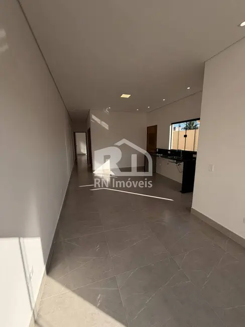 Foto 4 de Casa com 2 quartos à venda, 137m2 em Balneário Mar Azul, Caraguatatuba - SP