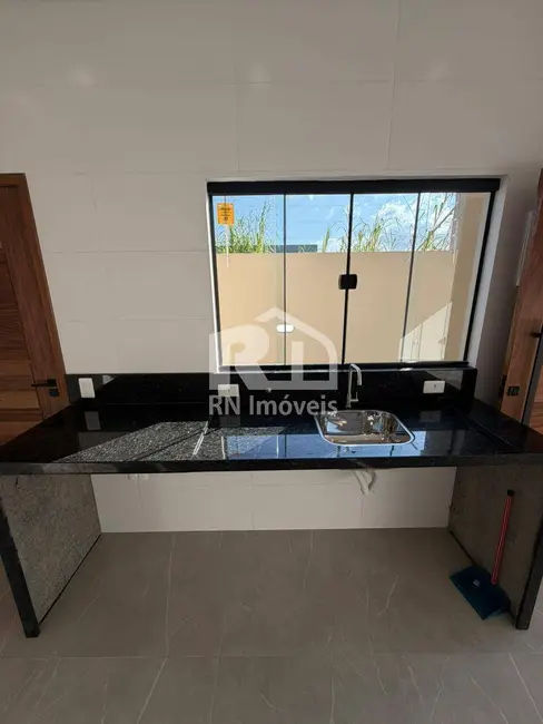 Foto 5 de Casa com 2 quartos à venda, 137m2 em Balneário Mar Azul, Caraguatatuba - SP