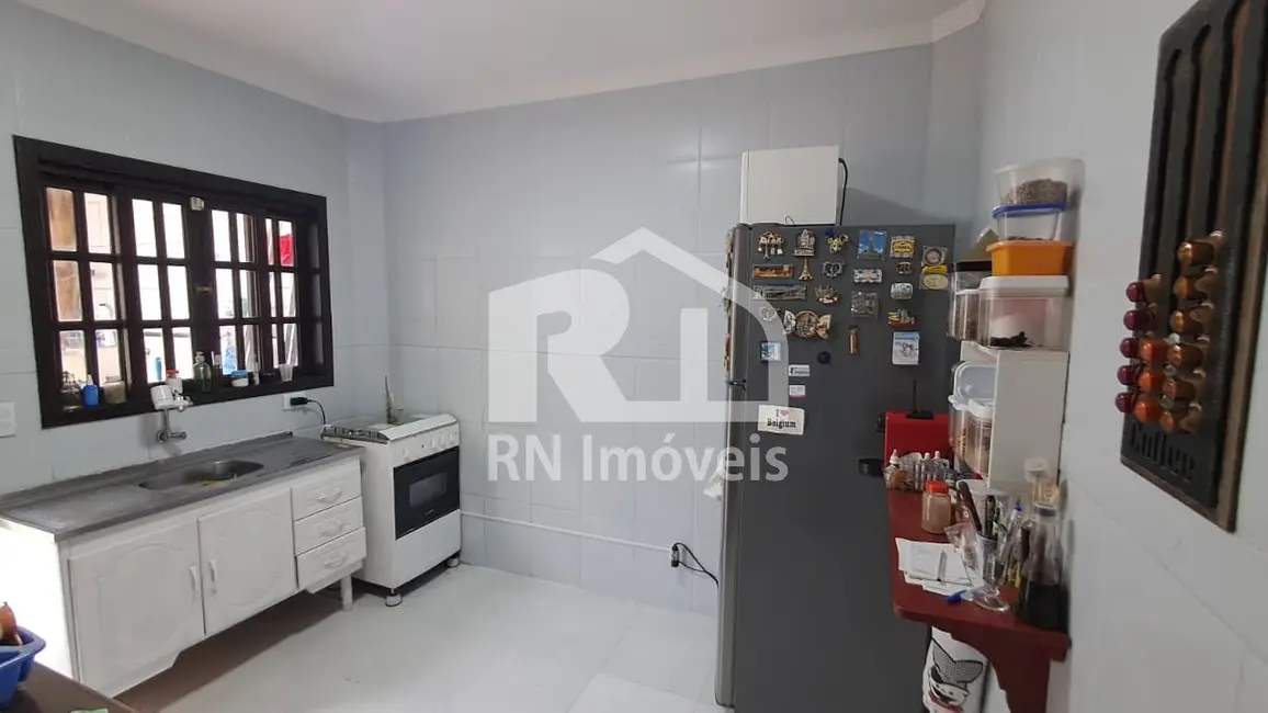 Foto 4 de Casa com 2 quartos à venda em Loteamento Balneário Camburi, Caraguatatuba - SP