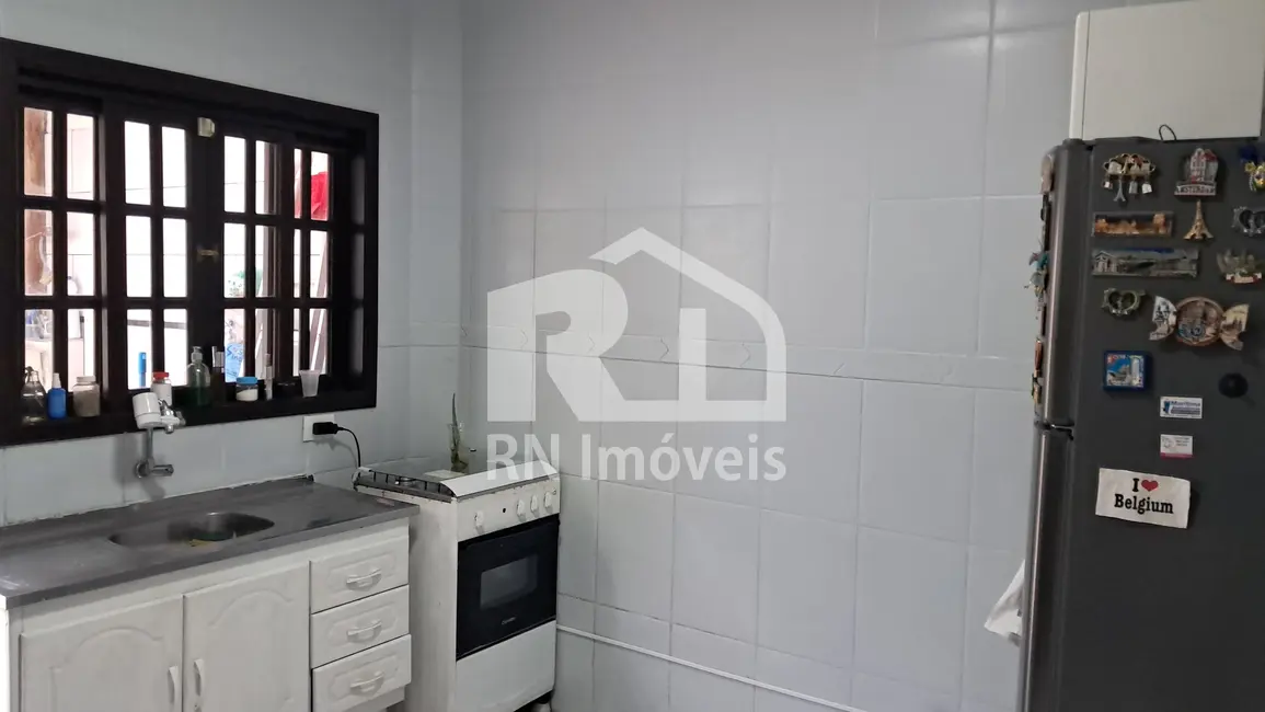 Foto 5 de Casa com 2 quartos à venda em Loteamento Balneário Camburi, Caraguatatuba - SP