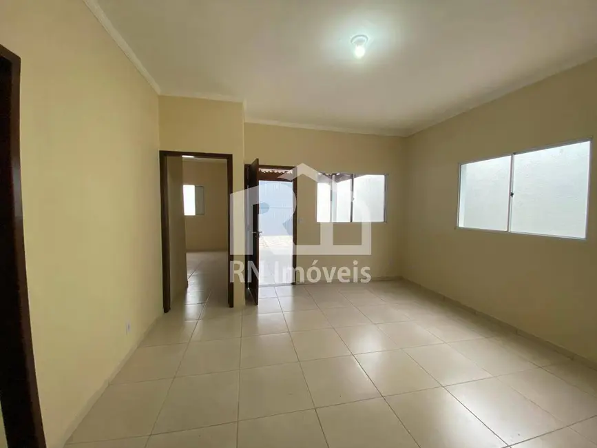 Foto 4 de Casa com 4 quartos à venda, 250m2 em Jardim do Sol, Caraguatatuba - SP