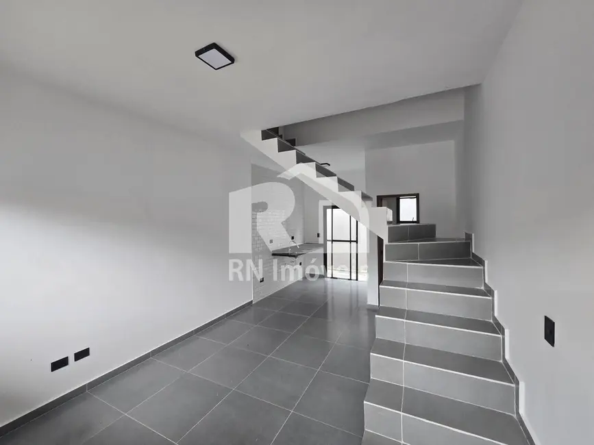 Casa com 2 quartos à venda, 112m2 em Jardim das Gaivotas, Caraguatatuba - SP - imagem 3 Foto 3 de Casa com 2 quartos à venda, 112m2 em Jardim das Gaivotas, Caraguatatuba - SP