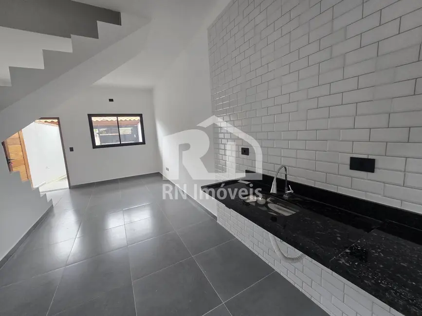 Casa com 2 quartos à venda, 112m2 em Jardim das Gaivotas, Caraguatatuba - SP - imagem 4 Foto 4 de Casa com 2 quartos à venda, 112m2 em Jardim das Gaivotas, Caraguatatuba - SP