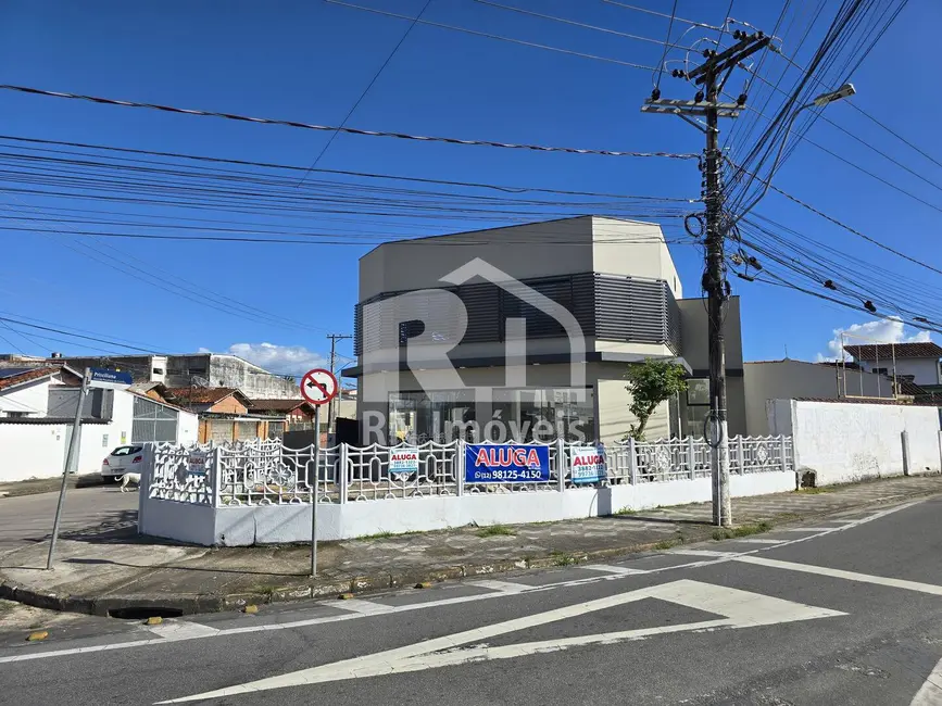 Sala Comercial para alugar, 280m2 em Centro, Caraguatatuba - SP - imagem 3 Foto 3 de Sala Comercial para alugar, 280m2 em Centro, Caraguatatuba - SP