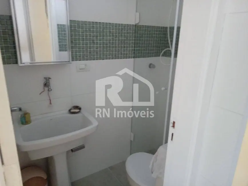 Apartamento com 3 quartos para alugar, 70m2 em Centro, Caraguatatuba - SP - imagem 7 Foto 7 de Apartamento com 3 quartos para alugar, 70m2 em Centro, Caraguatatuba - SP