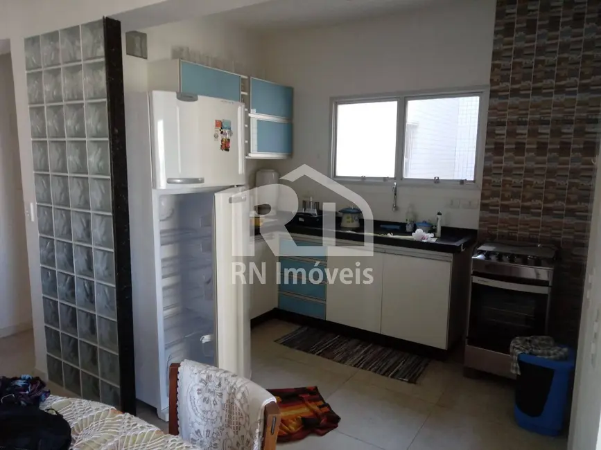 Apartamento com 3 quartos para alugar, 70m2 em Centro, Caraguatatuba - SP - imagem 4 Foto 4 de Apartamento com 3 quartos para alugar, 70m2 em Centro, Caraguatatuba - SP