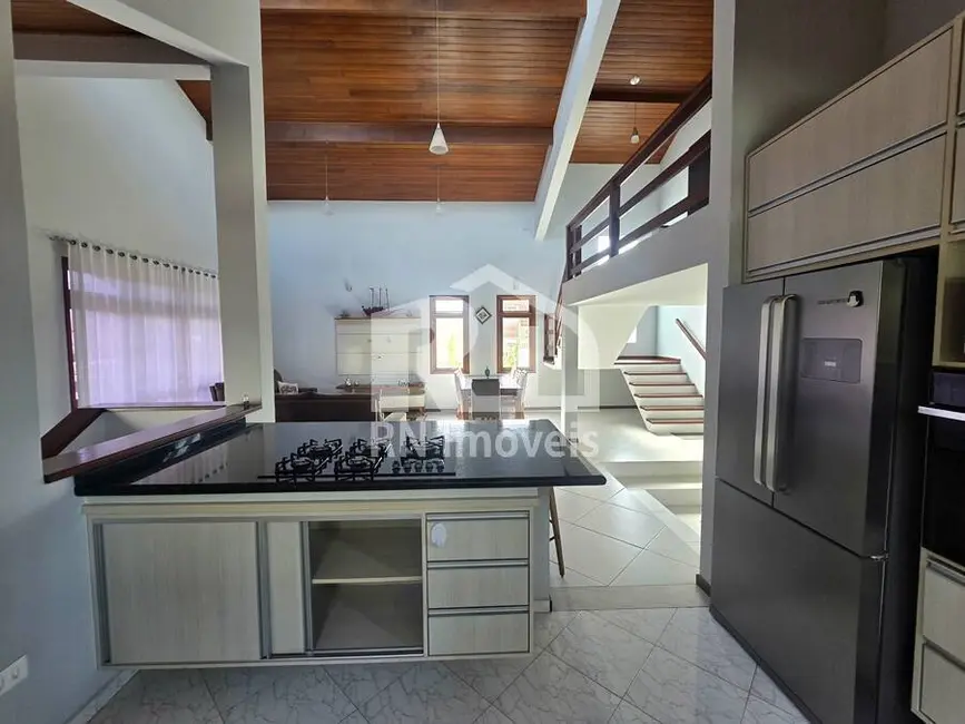 Foto 5 de Casa com 3 quartos à venda e para alugar, 390m2 em Indaiá, Caraguatatuba - SP