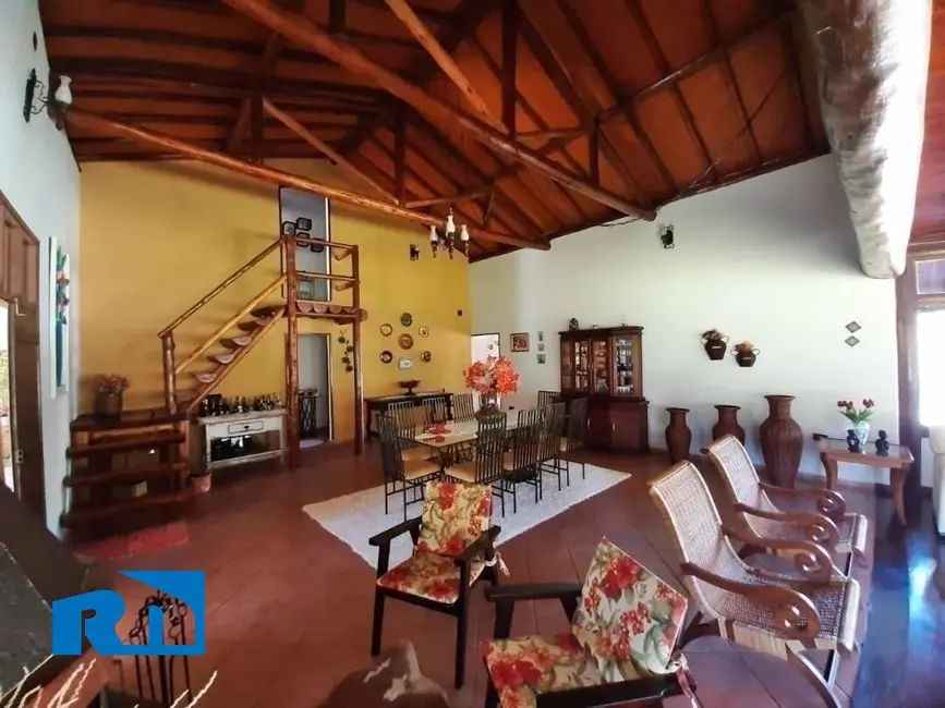 Sítio / Rancho com 6 quartos à venda, 242000m2 em Paraibuna - SP - imagem 3 Foto 3 de Sítio / Rancho com 6 quartos à venda, 242000m2 em Paraibuna - SP