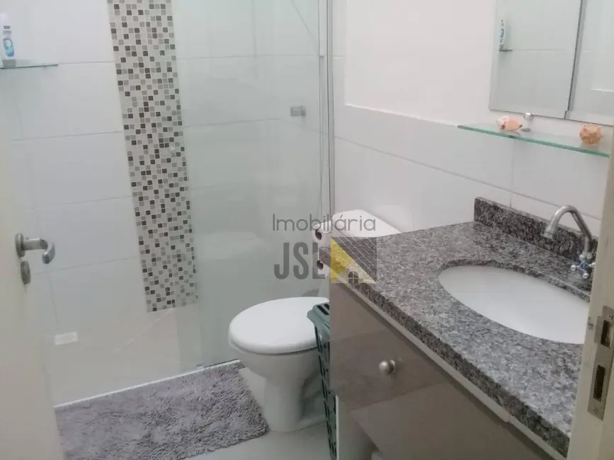 Sobrado com 2 quartos à venda, 87m2 em Jardim Panorama, Cacapava - SP - imagem 3 Foto 3 de Sobrado com 2 quartos à venda, 87m2 em Jardim Panorama, Cacapava - SP