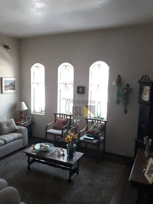 Foto 8 de Casa com 3 quartos à venda, 520m2 em Vila Resende, Cacapava - SP